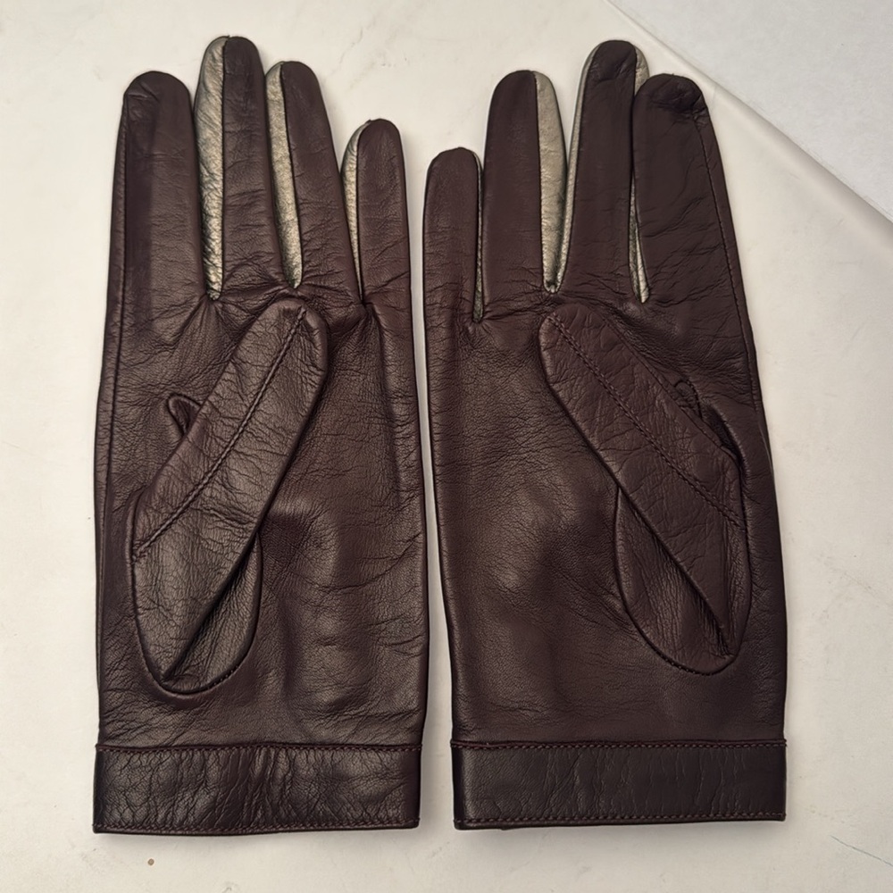 VIVIENNE WESTWOOD
BRAND NEW VINTAGE GLOVES ORANGE/BROWN/SILVER LEATHER WSTUDS M - Picture 7 of 17